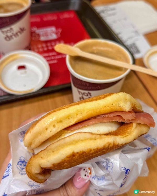 上環美食｜Jollibee 甜鹹平衡的班戟三文治