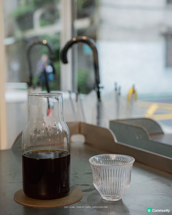 ☕️ Chad Wang打造的咖啡秘境：穩健手沖與驚喜千層酥