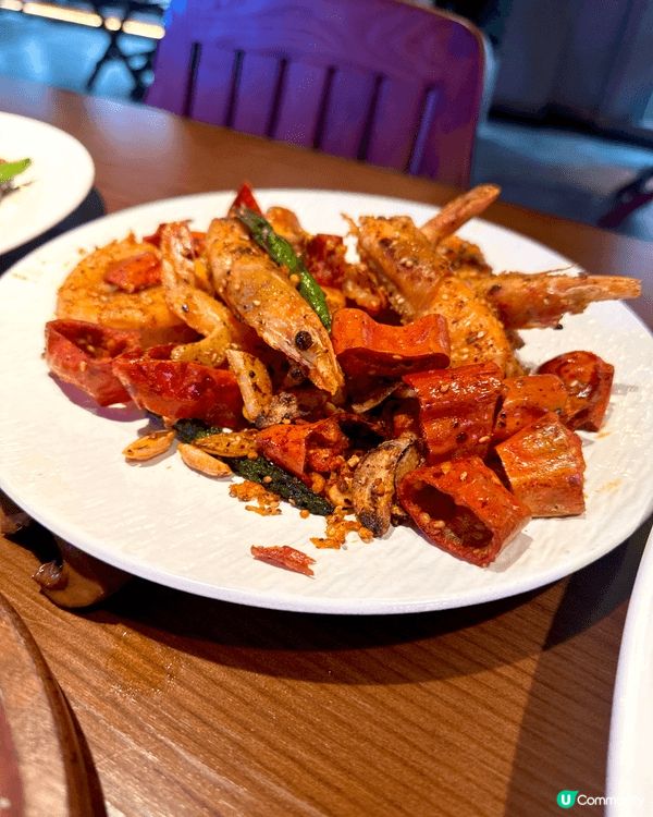 圖2 3 是香港麗思卡爾頓酒店拍的 圖5是香港w酒店 圖4是...