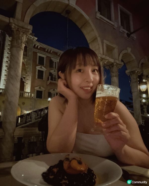 我最鍾意周圍去影靚相打卡，分享美食，都想分享一下洒店stay...