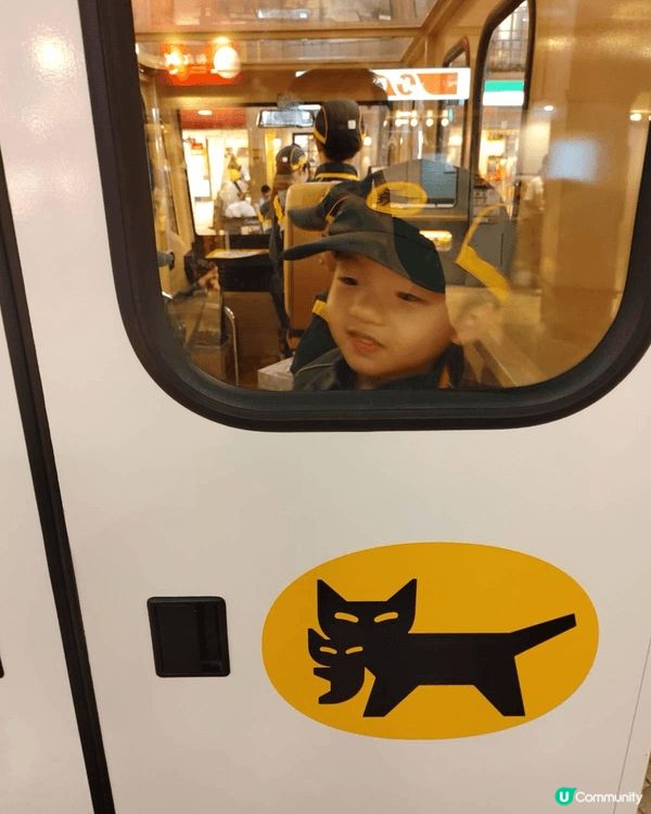 日本大阪KidZania甲子園讓小朋友可以體驗生活上會接觸到...