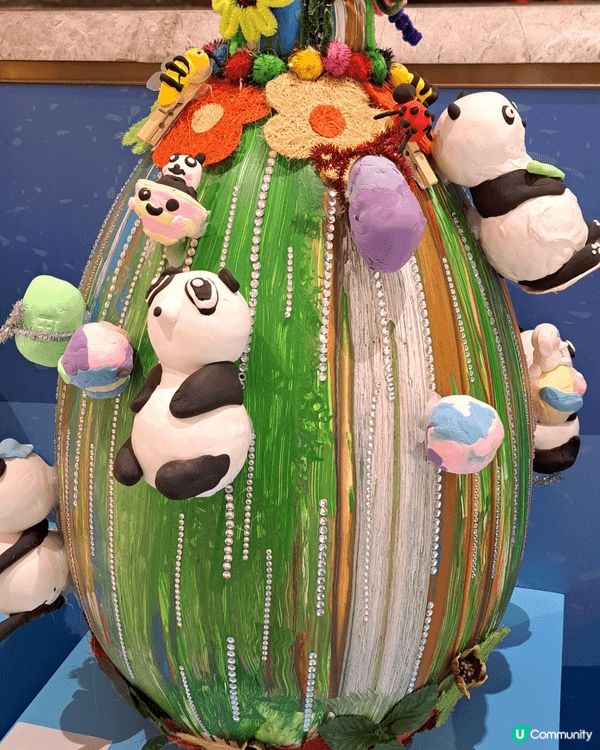 南區這個商場中展示了不同小朋友的復活蛋創作，值得帶小孩子去看...
