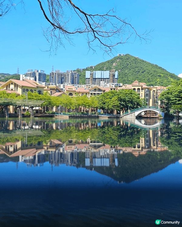深圳大梅沙， 環境優美 有很多少食店和商店 ，絕對適合 大人...