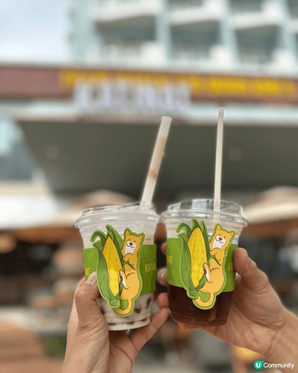 去峴港不能錯過的cafe ,望住美溪沙灘，飲品不錯，户外區長...