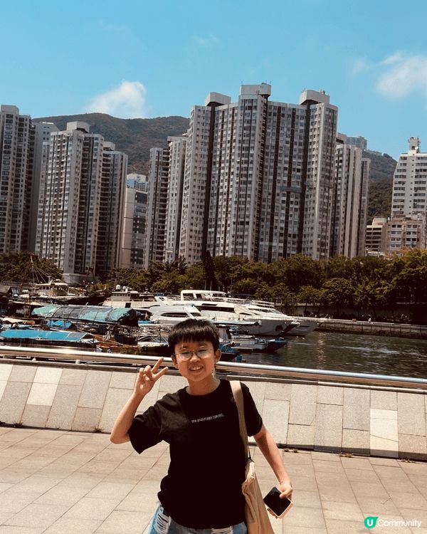 同囝囝去咗鴨脷洲行下，也是我第一次去，景色很美麗