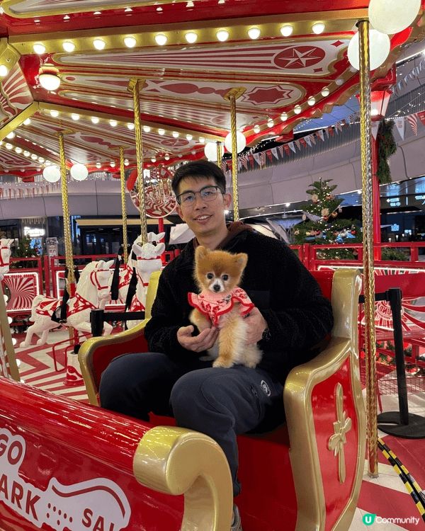 我和老公周不時都會帶兩隻小寶貝出街街影靚相，第一張就係同朋友...