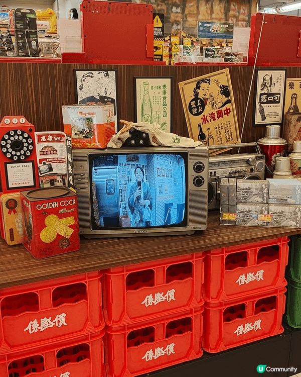油麻地駿發花園惠康超級市場，懷舊復古打卡位。我細個時媽咪都喺...