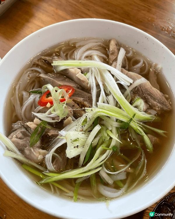 越南菜「清爽、鮮甜、酸辣、健康」，用新鮮香草、薄荷、香菜、魚...