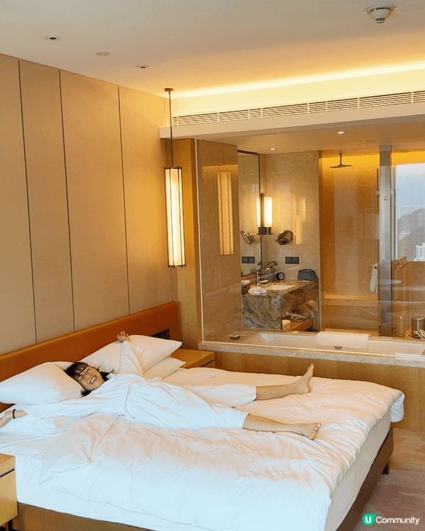 last summer 去咗深圳鹽田凱悅酒店嘆世界 養豬式嘆...