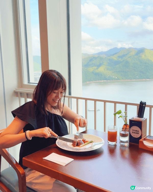 last summer 去咗深圳鹽田凱悅酒店嘆世界 養豬式嘆...