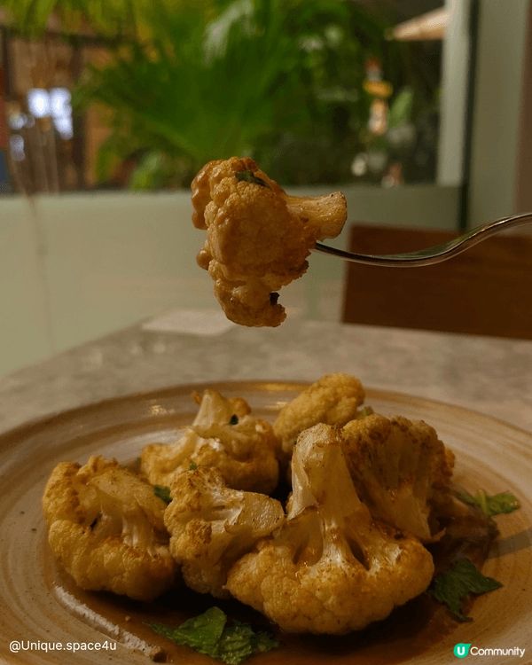 在大眾的刻板印象中，「網紅餐廳」往往與「拍照漂亮但味道平平」...