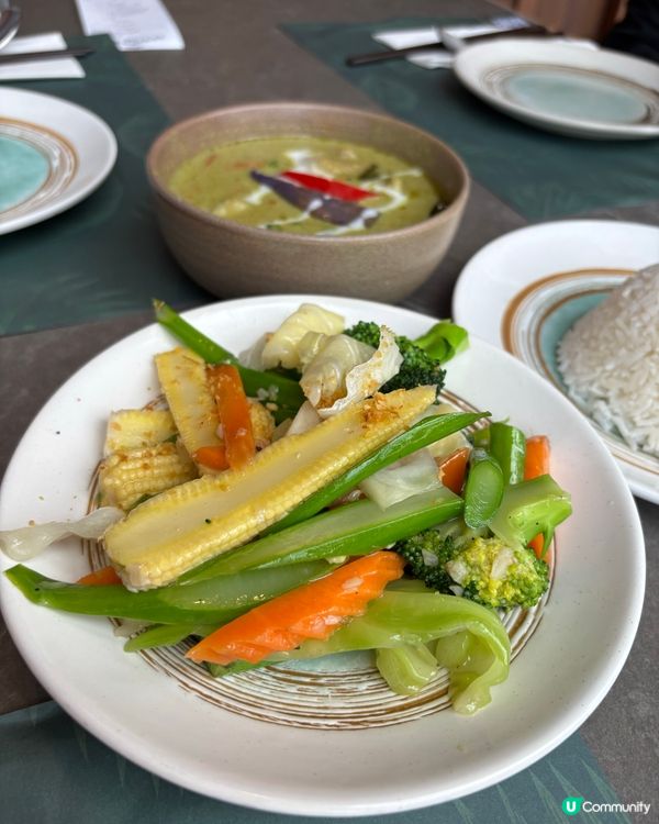 新泰東南亞餐廳：飽覽窗外綠意，品味正宗泰式滋味 🇹🇭