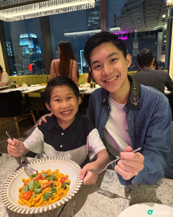 忙足一週，靚景大餐Chill一Chill 🤩🌃