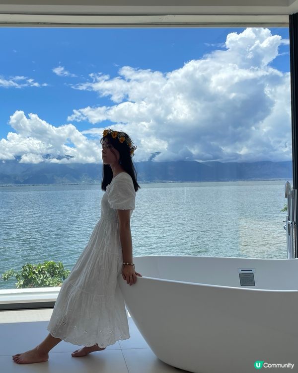 🌙【大理洱海】海邊月光民宿|270度落地玻璃躺看洱海,住進風...