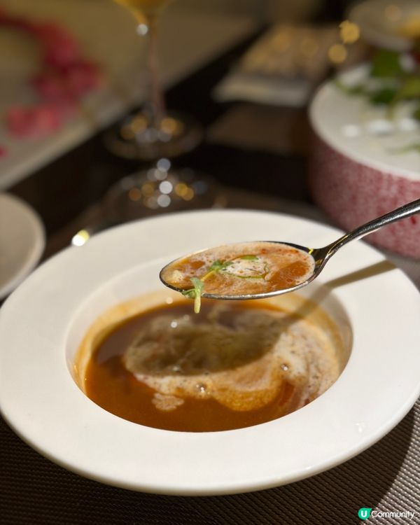 【尖沙咀｜氛圍感滿滿嘅龍蝦盛宴西餐】