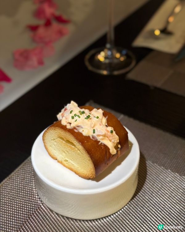 【尖沙咀｜氛圍感滿滿嘅龍蝦盛宴西餐】