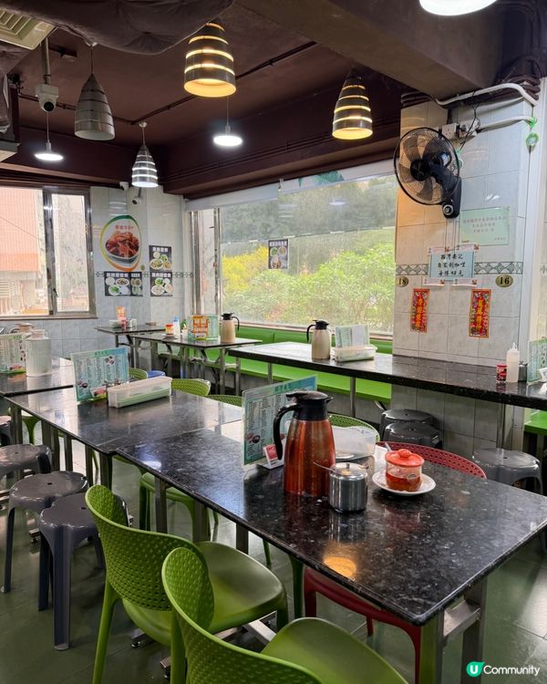 澳門本地人的舊式茶餐廳