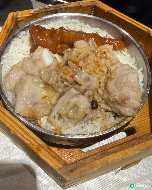 放假去飲茶，一家人傾吓偈，咁就一個下午