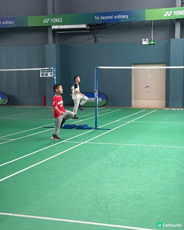 估唔到深圳有咁舒適羽毛球場地🏸