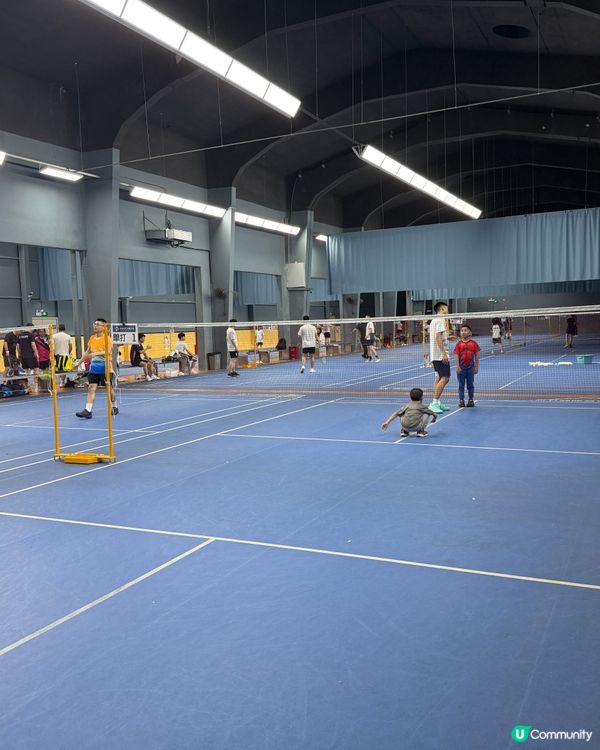 估唔到深圳有咁舒適羽毛球場地🏸