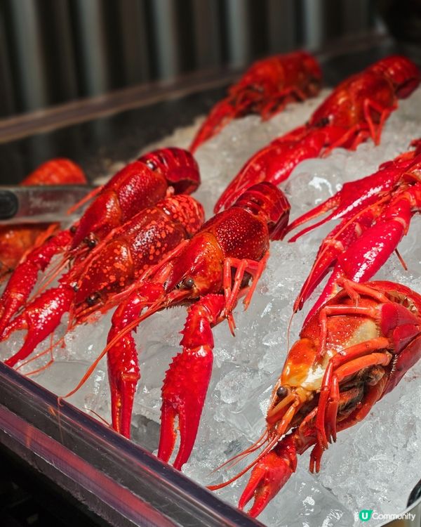 週末奢華Brunch! 海景×海鮮拼盤×甜品塔＝幸福感爆棚!