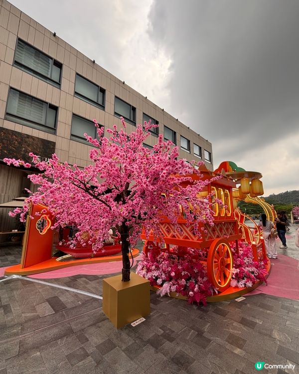 🌹 跌進浪漫花海!深業上城最美 Starbucks ✨
