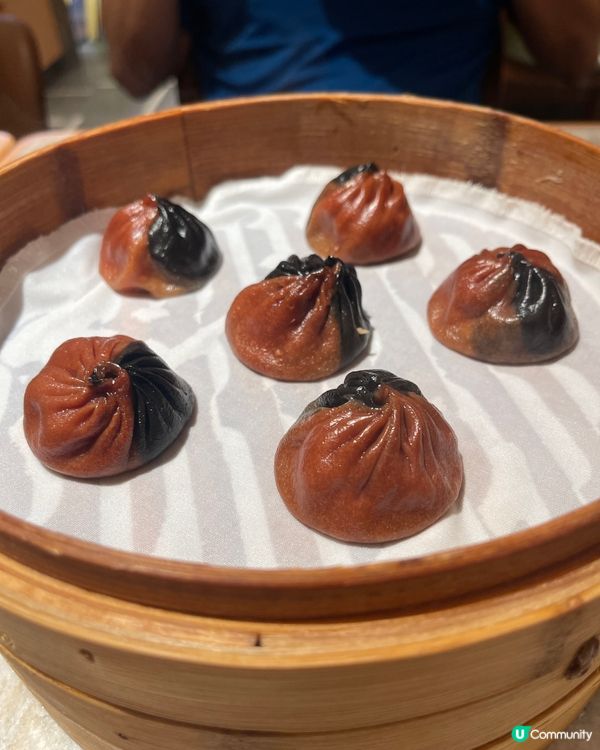 樂天皇朝小籠包買一送一