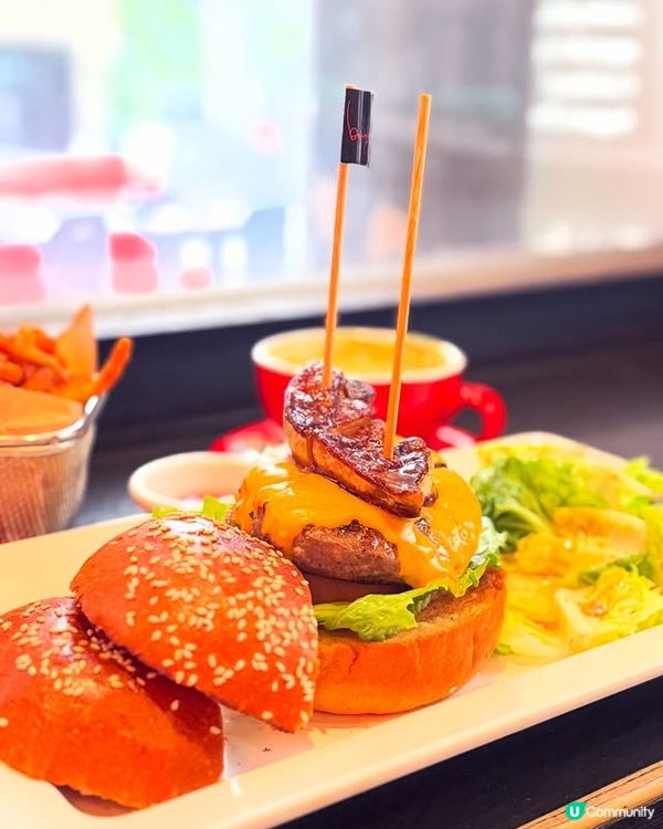 鵝肝 x 漢堡 = 邪惡化身