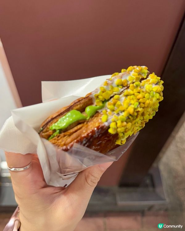 Milk Fill開心果拿破崙泡芙💚✨