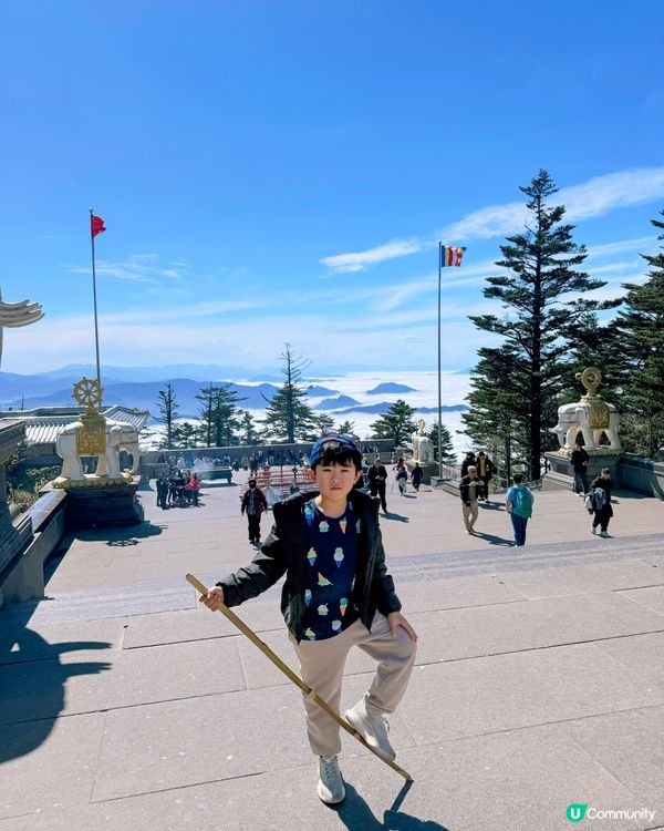 全家出動+孭B登頂+雲海+高僧意境☁️