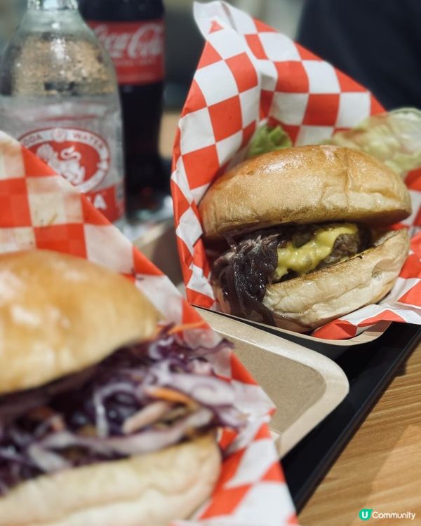 九龍城美食廣場人氣漢堡包🍔！