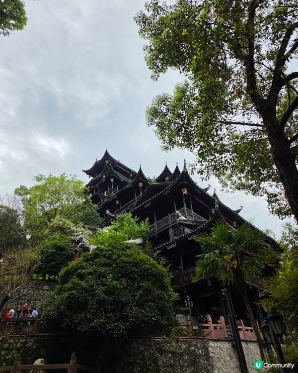張家界土司城
行入古城，像打開一段活生生嘅歷史 📜🏯