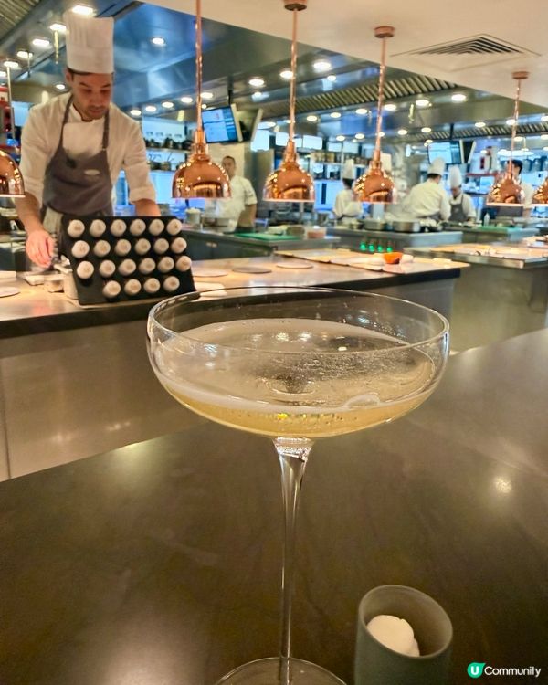 香港米芝蓮三星Amber全體驗