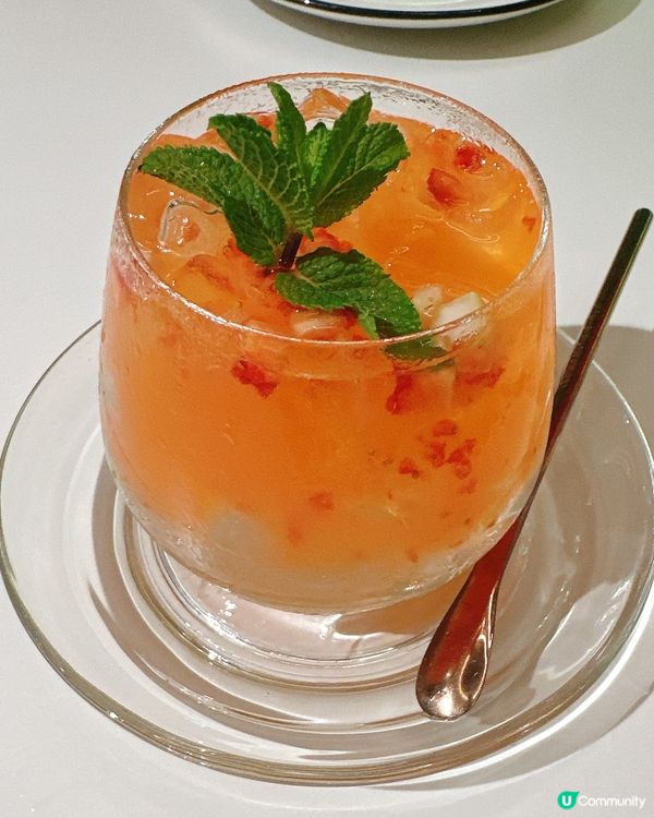 啟德人氣網球打卡牆餐廳