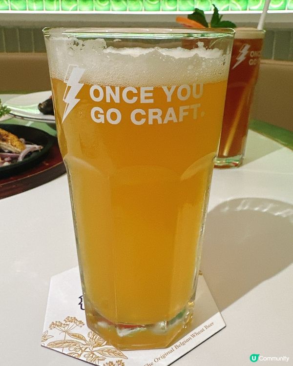 啟德人氣網球打卡牆餐廳