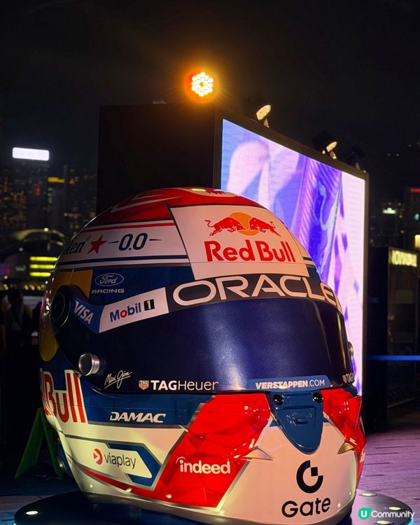 香港打卡 🏎️ K11 Musea 激罕紅牛 F1 賽車展！