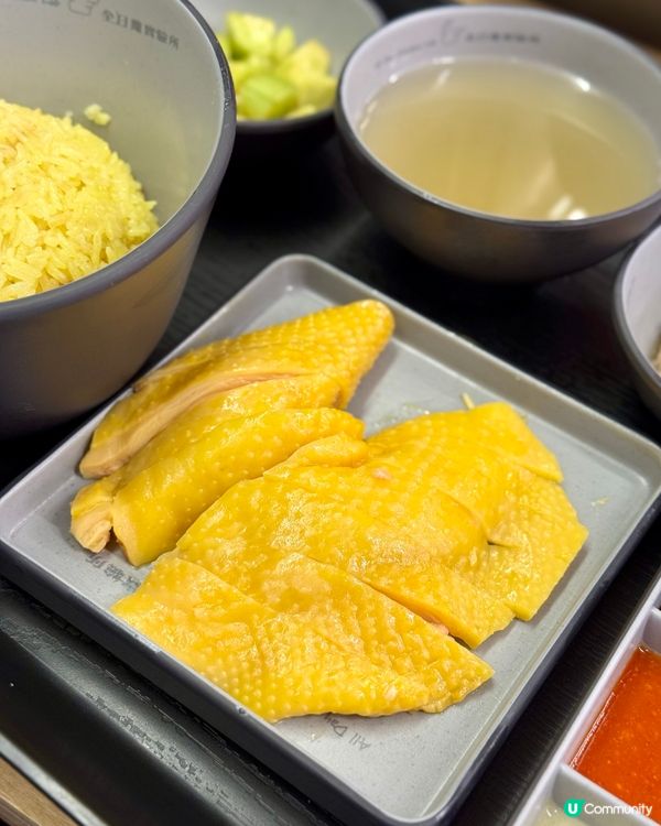 荃灣嫩滑無骨海南雞 煲仔飯同樣出色