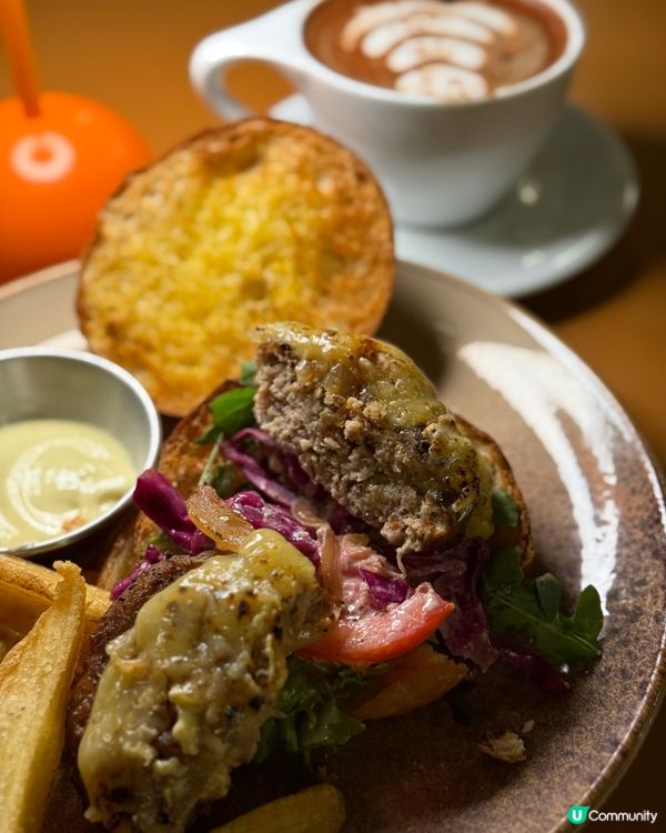 羅馬洞穴風寵物友善Cafe 💫