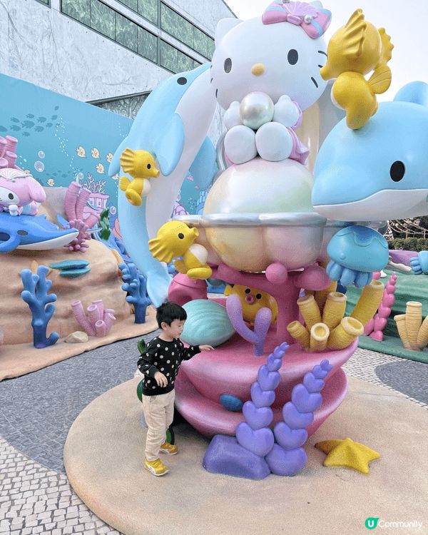 海洋公園一定係最吸引既打咭點，可以睇到唔同既動物仲有機動遊戲...