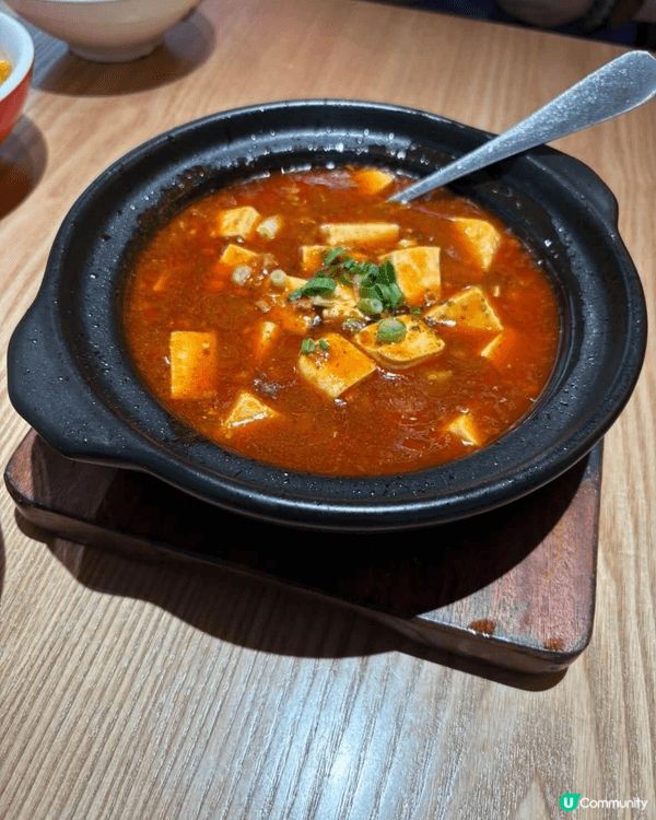 影靚相一定係美食相， 有麻婆豆腐，欖菜炒豆，鐵板豬頸肉，食得...