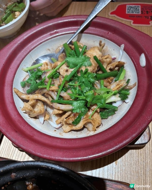 影靚相一定係美食相， 有麻婆豆腐，欖菜炒豆，鐵板豬頸肉，食得...