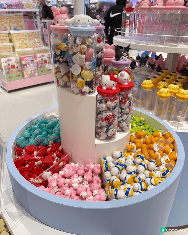 位於東京原宿竹下通的 Sanrio 原宿旗艦店