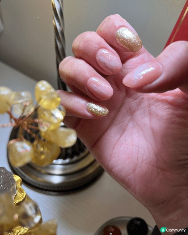 整左美美的指甲🥰☺️最喜歡指甲美美，手靚心情都靚！祝大家都美...