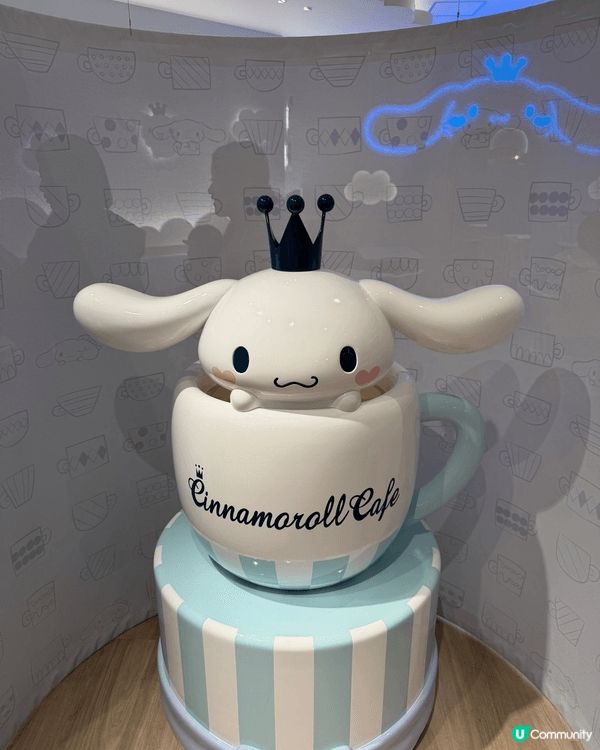 日本福岡運河城的Sanrio store 同 玉桂狗 caf...