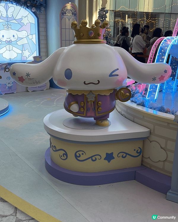 聖誕節時在香港新港城拍攝的，因為Sanrio 角色多元化，全...