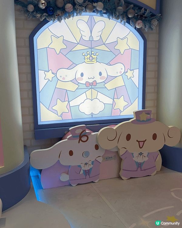 聖誕節時在香港新港城拍攝的，因為Sanrio 角色多元化，全...