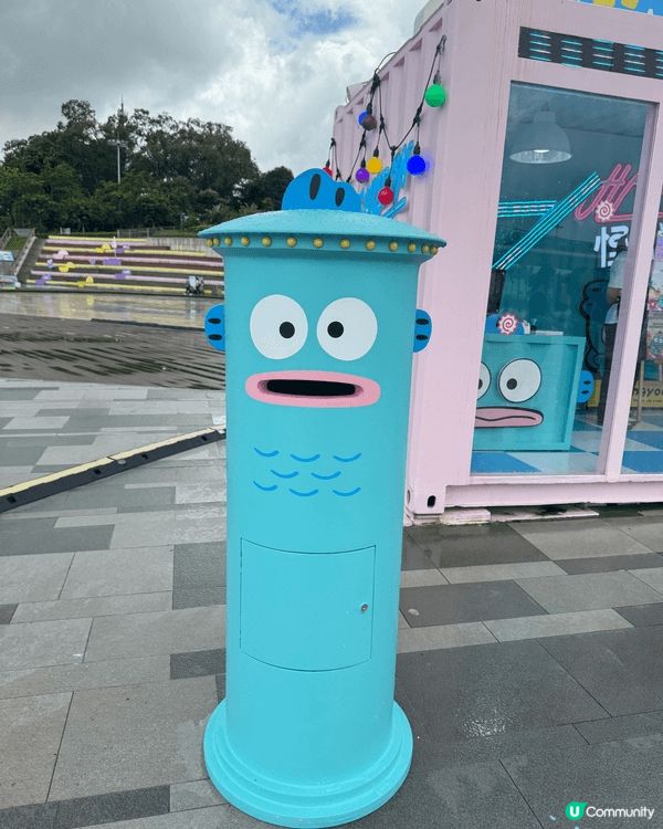 珠海海濱公園，最中竟係水怪，因為佢個樣好可愛好呆，仲有小百合...