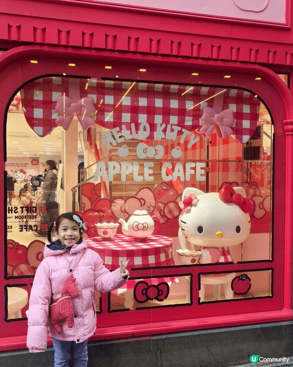 囡囡最鐘意玉桂狗，其次係Melody同hello kitty...
