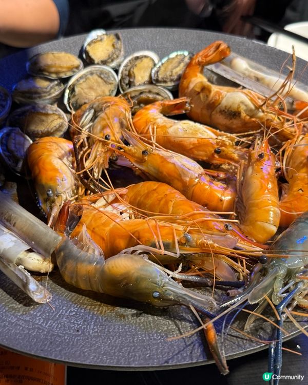 台中任食海鮮，有大頭蝦，鮑魚，生蠔，東風螺