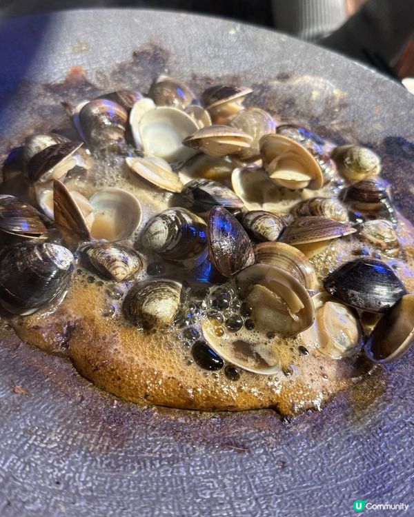 台中任食海鮮，有大頭蝦，鮑魚，生蠔，東風螺
